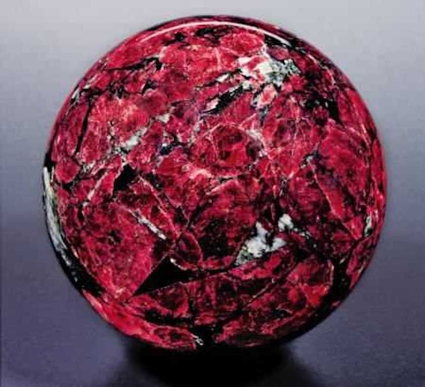 da_Eudialyte_1